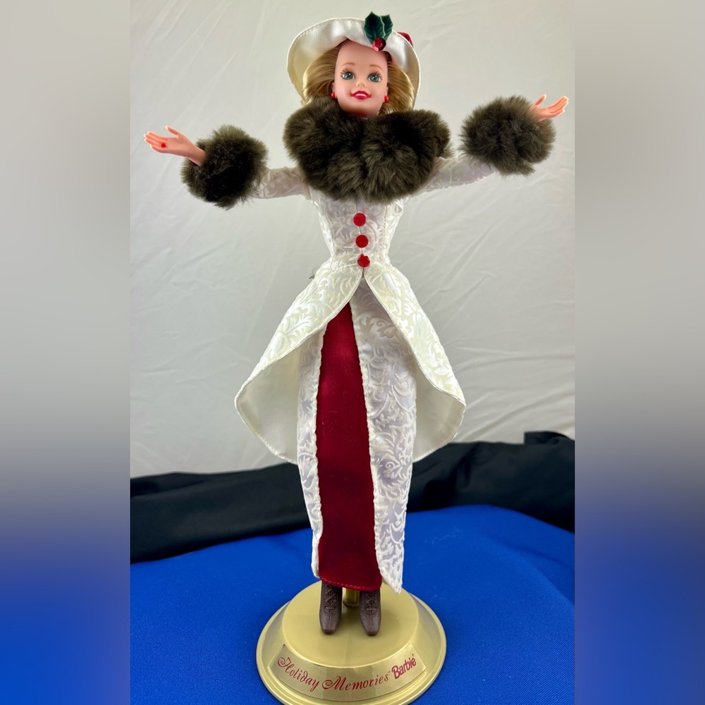 1975 Holiday Memories Barbie